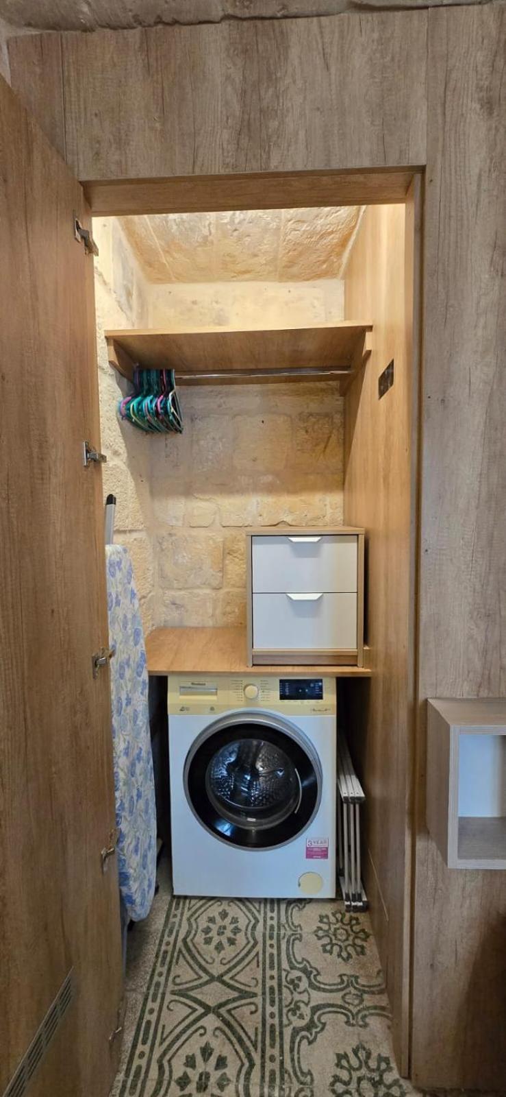 Servants' Quarters Studio Apartment La Valette Extérieur photo