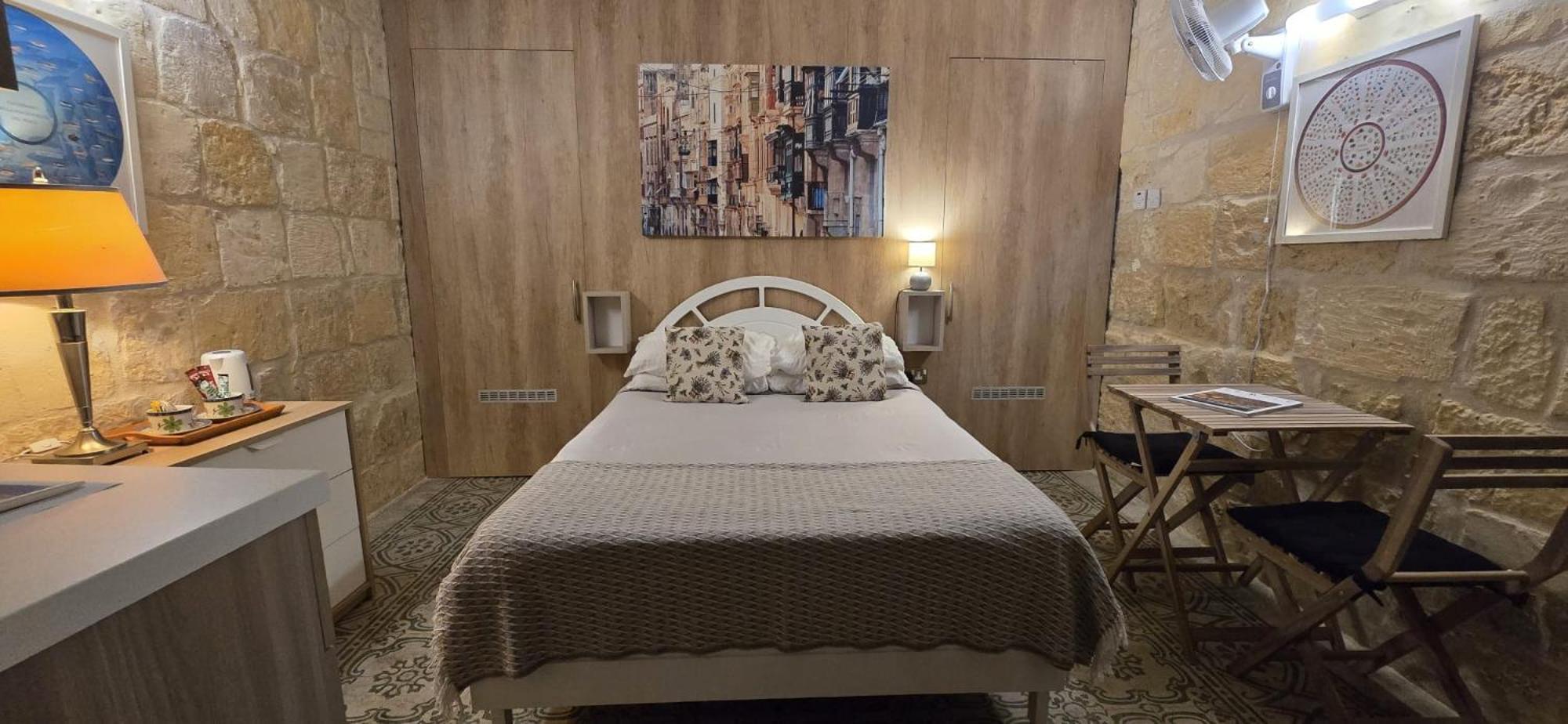 Servants' Quarters Studio Apartment La Valette Extérieur photo